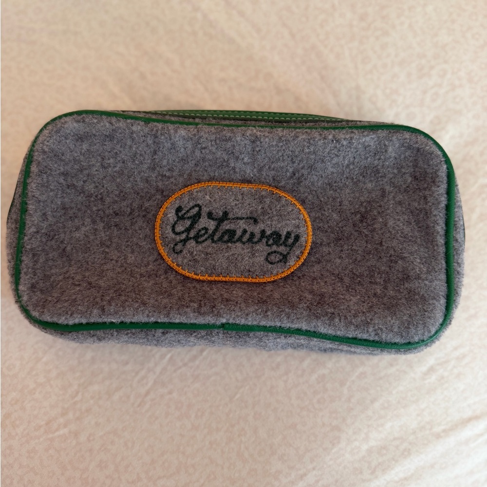 Stoney Clover Lane 2023 Cozy Pine Small Pouch Getaway Custom Patch